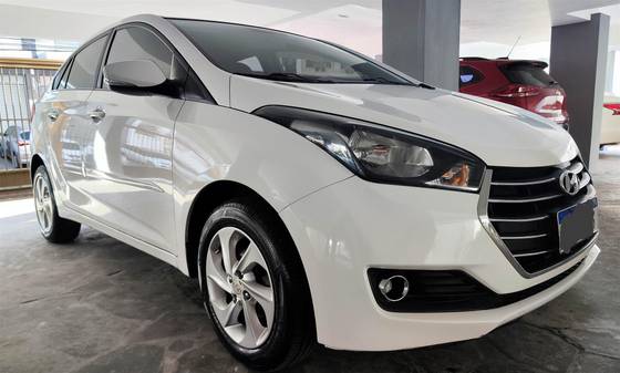 HYUNDAI HB20S 1.0 COMFORT PLUS 12V TURBO FLEX 4P MANUAL HYUNDAI HB20S 1.0 COMFORT PLUS 12V TURBO FLEX 4P MANUAL